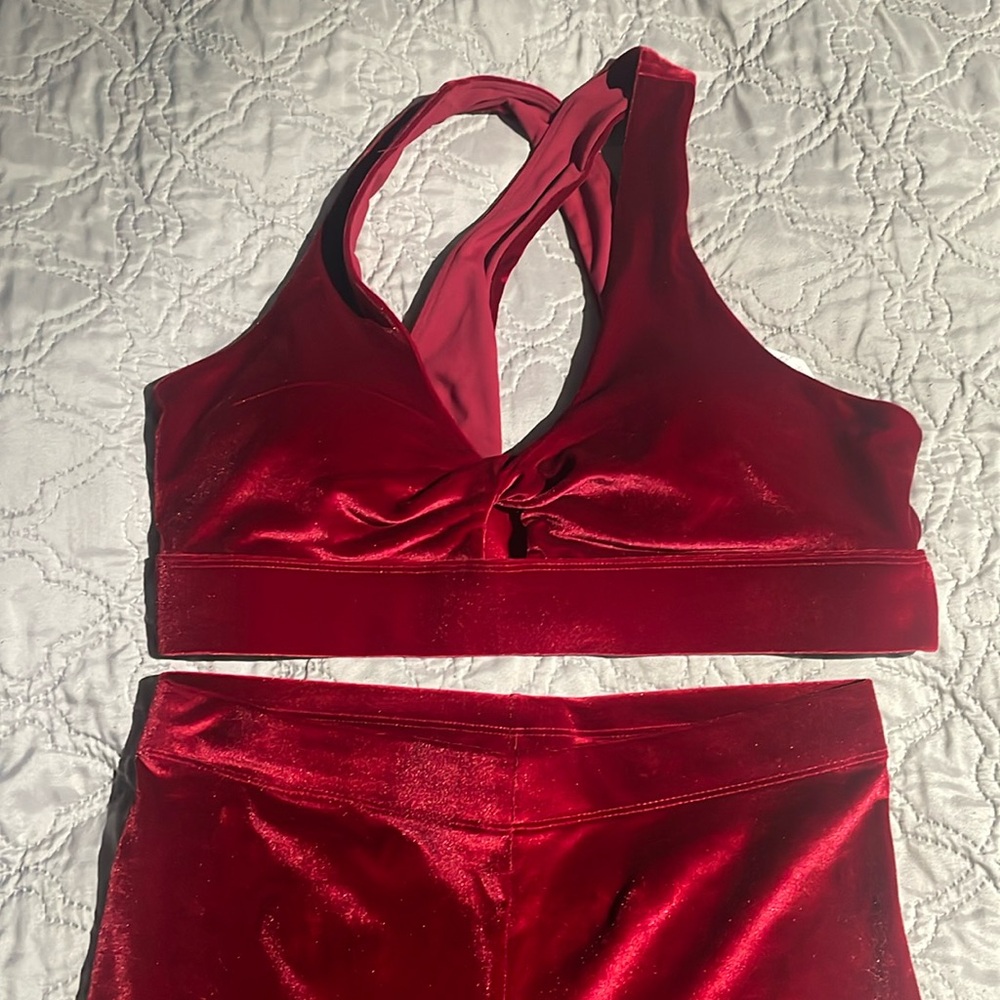 Fabletics velvet 2 piece